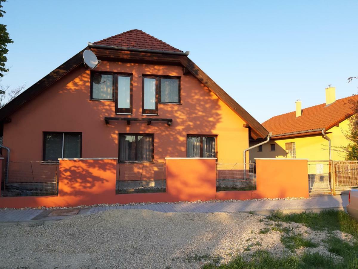 Napos Vendeghaz Otel Yanıkkale Dış mekan fotoğraf